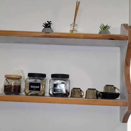 فيلة Stavros Mármara